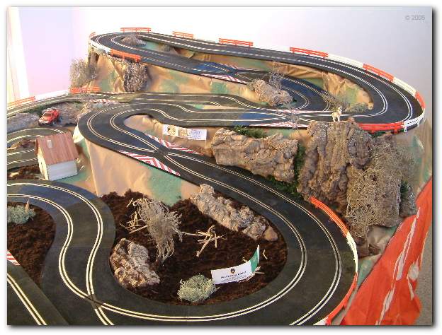 602x451 pixels (59K)