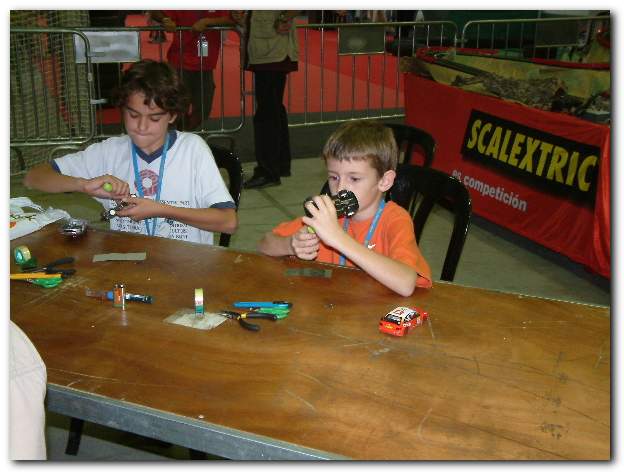 602x451 pixels (39K)