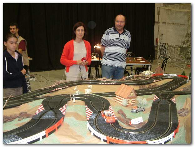 602x451 pixels (49K)