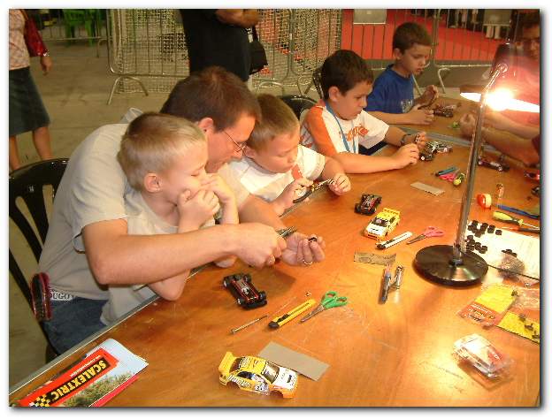 602x451 pixels (49K)